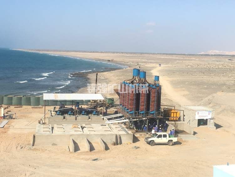 重力溜槽(圖4) 重力溜槽(圖4)