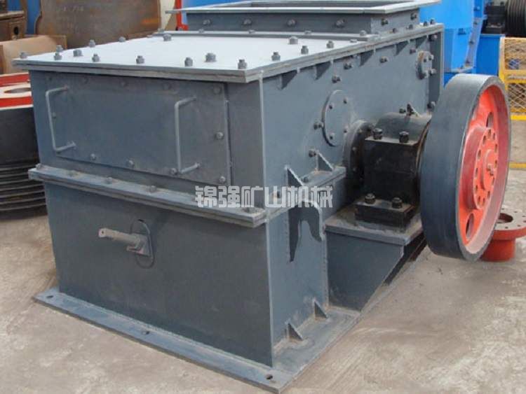 環錘式破碎機(圖1) 環錘式破碎機(圖1)