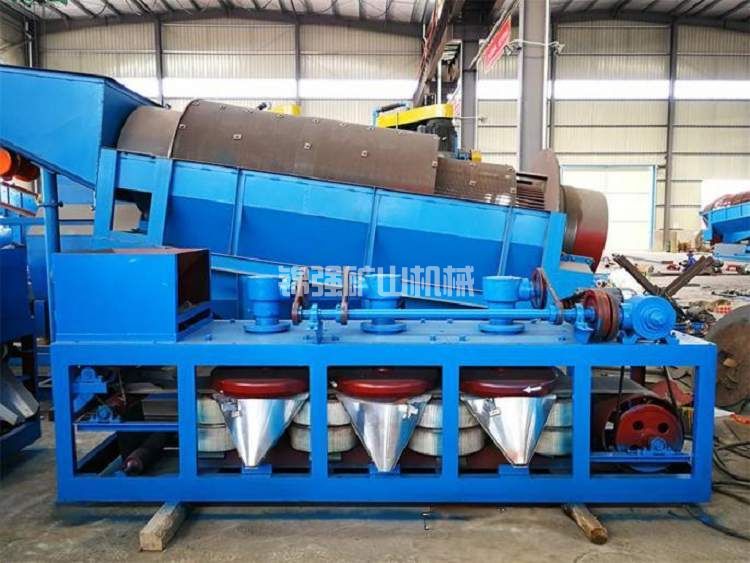 赤鐵礦選礦設(shè)備有哪些特點(diǎn)?(圖2) 赤鐵礦選礦設(shè)備有哪些特點(diǎn)?(圖2)